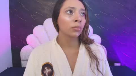 Snapshot of miaabrown__ chatting on 06/05/26, 12:11 Mia online show from 06/05/26, 12:11