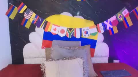 Mia online show from 06/17/26, 12:07