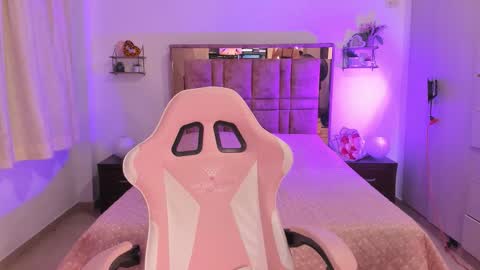 Mia  online show from 02/23/26, 11:24