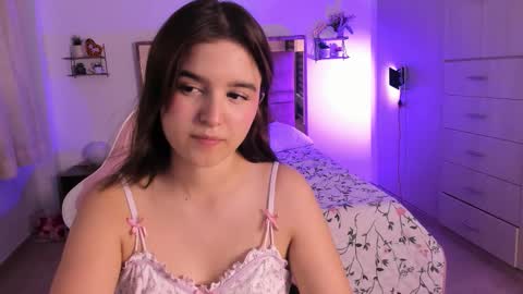 Mia  online show from 03/27/26, 07:57