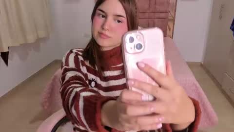 Snapshot of miaacute2 chatting on 07/21/26, 03:53 Mia online show from 07/21/26, 03:53