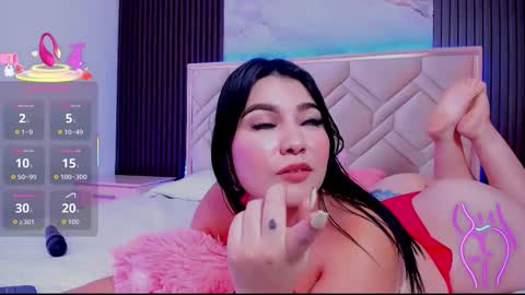 Snapshot of miaafarrel chatting on 12/04/25, 09:01 Miaa Farrel online show from 12/04/25, 09:01