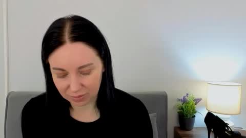 Mia online show from 03/24/26, 04:23