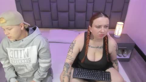 Snapshot of miaandmolly_ chatting on 03/06/25, 03:13 mia red hair molly short hair online show from 03/06/25, 03:13