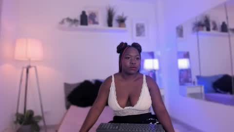 Snapshot of miaarossee chatting on 02/17/26, 11:07 Mia Rosse online show from 02/17/26, 11:07