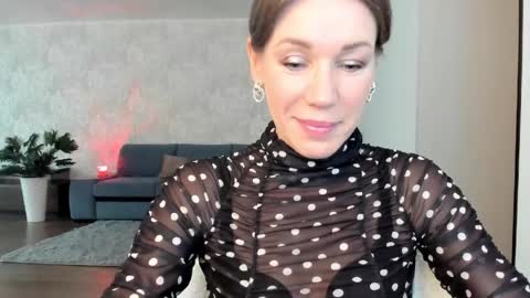 Snapshot of miababy14 chatting on 04/30/26, 05:25 Mia online show from 04/30/26, 05:25
