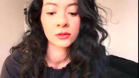 Snapshot of miabeautyxxx chatting on 02/25/26, 02:05 miabeautyxxx online show from 02/25/26, 02:05