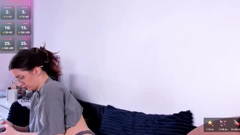 mia online show from 04/16/26, 09:32