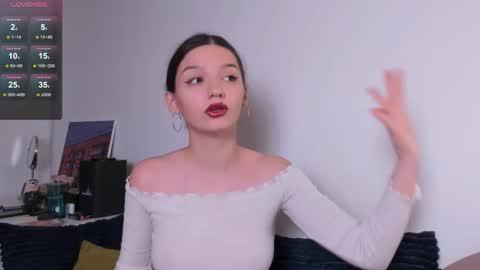 mia online show from 06/01/26, 10:22