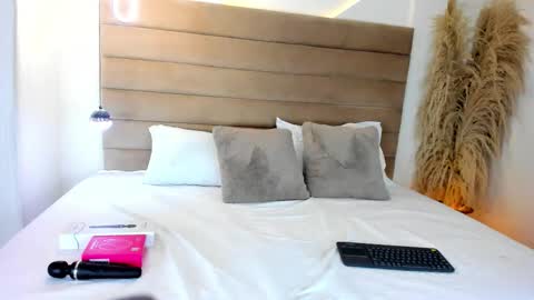 Snapshot of miacamille chatting on 03/16/26, 06:56 Mia Camille online show from 03/16/26, 06:56