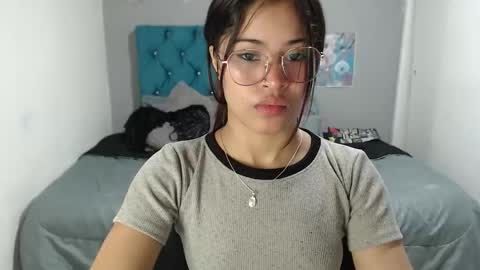 miacumgirl online show from 02/18/26, 12:23