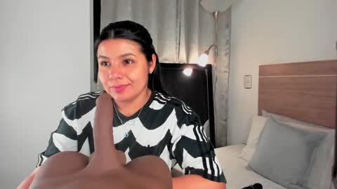 IG Yojanagomez  online show from 03/07/25, 03:40