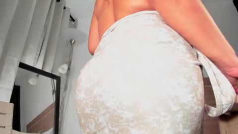 IG Yojanagomez  online show from 03/08/25, 04:34