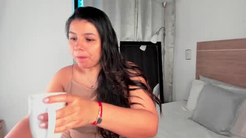 IG Yojanagomez  online show from 03/09/25, 10:52