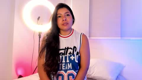 IG Yojanagomez  online show from 12/16/25, 03:17