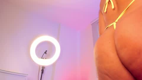 IG Yojanagomez  online show from 02/05/26, 01:16