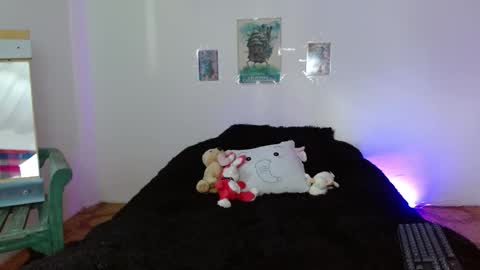 Mia david      online show from 03/21/26, 08:01