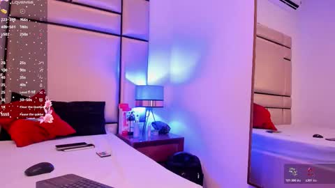 Mia Delgado online show from 12/13/25, 09:20