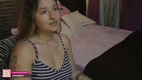 Snapshot of miadimota chatting on 01/27/25, 03:37 Mia online show from 01/27/25, 03:37