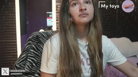 Snapshot of miadimota chatting on 02/14/25, 05:51 Mia online show from 02/14/25, 05:51