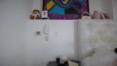 Mia online show from 04/02/26, 07:55