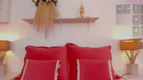 Call me Mia online show from 02/01/25, 08:26