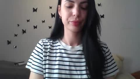 Mia online show from 06/02/26, 10:01
