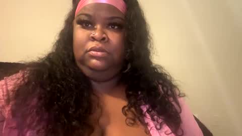Snapshot of miaginger2 chatting on 10/14/25, 03:07 miaginger2 online show from 10/14/25, 03:07