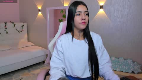 Snapshot of miagomez1 chatting on 01/13/25, 12:13 Mia Gomez online show from 01/13/25, 12:13