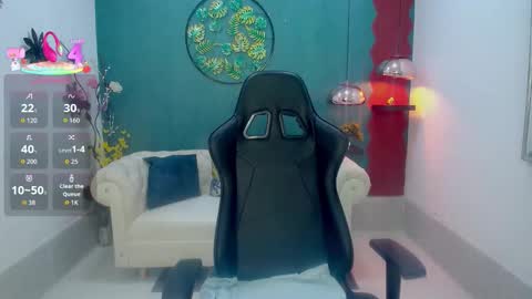 miagreys1 online show from 12/04/25, 11:19