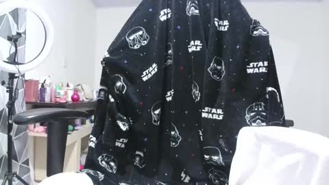 Snapshot of miahale chatting on 12/20/25, 04:19 Ms Mia Owner Of Your Mind online show from 12/20/25, 04:19