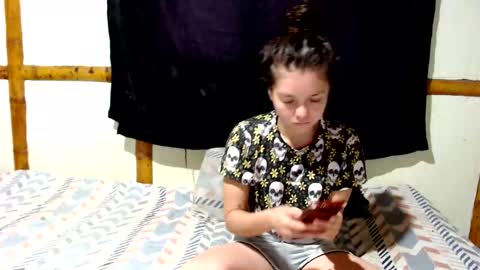 Mia  Sam online show from 11/22/25, 03:22