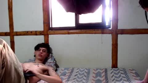 Mia  Sam online show from 12/15/25, 04:33