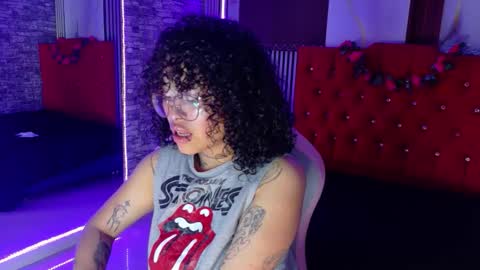 MIA VELEZ online show from 02/28/26, 05:41