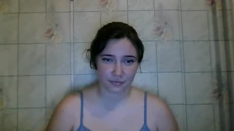 Mia online show from 06/25/26, 02:54