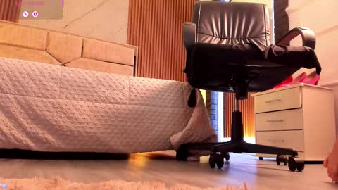 Snapshot of miahsens chatting on 11/08/25, 04:23 Miah Sens online show from 11/08/25, 04:23