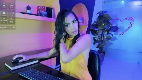 Mia online show from 04/01/26, 12:06