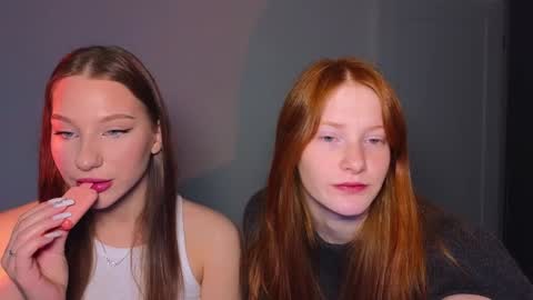 Snapshot of miakeler chatting on 02/06/25, 06:24 milanaaaa online show from 02/06/25, 06:24