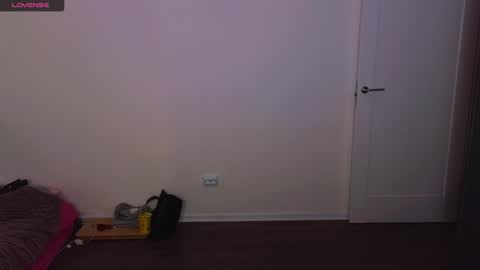 Snapshot of miakeler chatting on 02/08/25, 04:14 milanaaaa online show from 02/08/25, 04:14