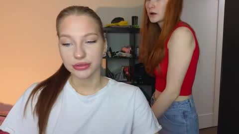 Snapshot of miakeler chatting on 02/20/25, 05:18 milanaaaa online show from 02/20/25, 05:18