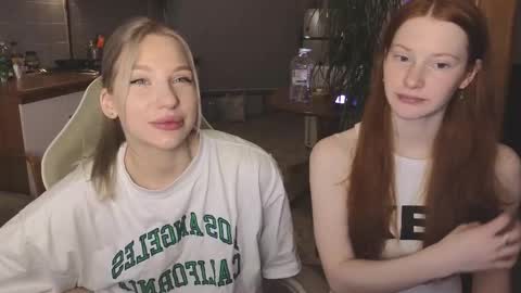 Snapshot of miakeler chatting on 03/06/25, 01:57 milanaaaa online show from 03/06/25, 01:57