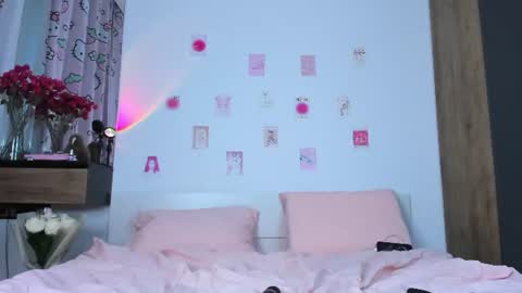 Snapshot of miakeler chatting on 06/17/26, 04:30 milanaaaa online show from 06/17/26, 04:30