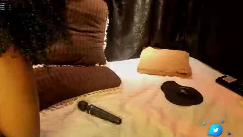 Mia online show from 02/03/26, 06:40