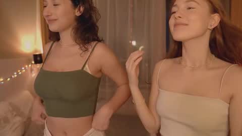 Snapshot of mialandxx chatting on 02/21/25, 03:43 ask online show from 02/21/25, 03:43