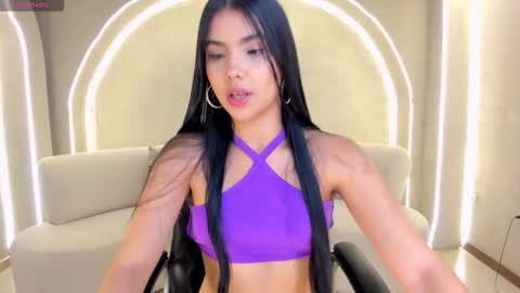 Snapshot of mialaurence_ chatting on 02/06/26, 07:50 Call me Mia online show from 02/06/26, 07:50