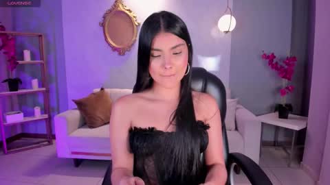 Snapshot of mialaurence_ chatting on 02/09/26, 07:40 Call me Mia online show from 02/09/26, 07:40