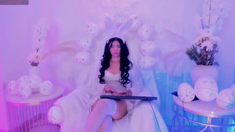 Call me Mia  online show from 04/06/26, 09:16