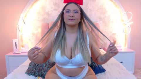 Mia online show from 01/08/26, 05:10