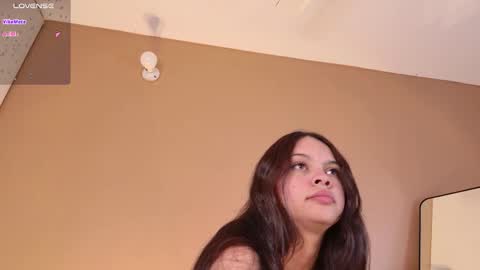 Mia online show from 02/10/26, 07:07