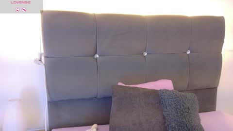 Snapshot of miamackleyn_ chatting on 05/26/26, 12:45 MIA online show from 05/26/26, 12:45